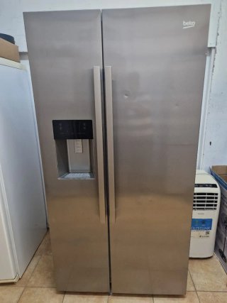 Nevera Beko Americana