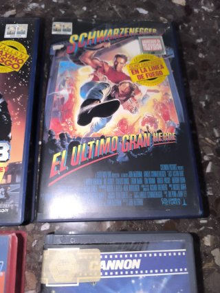 Lote 4 Películas VHS: Robocop 3, Supergirl, ....