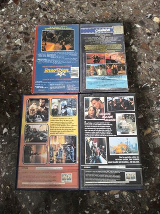 Lote 4 Películas VHS: Robocop 3, Supergirl, ....