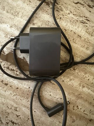 Dyson V7 para reparar + accesorios