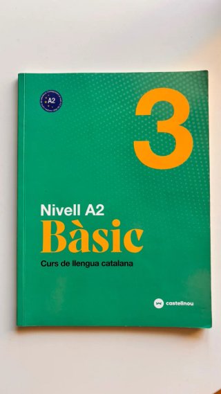 Libro de catalán Nivell A2 Bàsic.