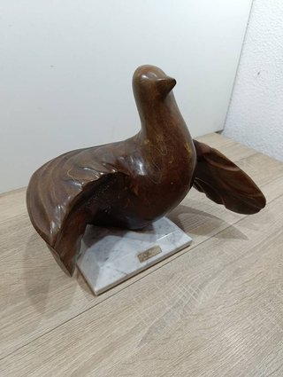 ESCULTURA DE AVE / MADERA TALLADA