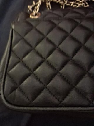 Bolso negro Jatos acolchado cadena