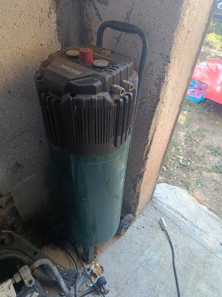 Compressore Parkside 50L Verticale da Riparare