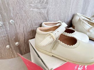 Zapatos Pikolino para bebé se vende cuatro pares