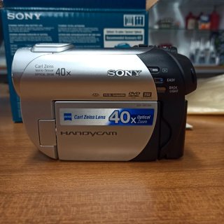 Videocamera Sony Handycam DCR-DVD106E