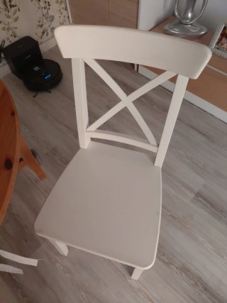 4 Sillas de Comedor de Madera