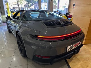 Porsche 911 Targa 4 GTS 2025