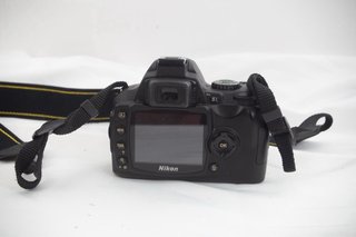 Nikon D40 Kit Cámara Digital 18-55mm