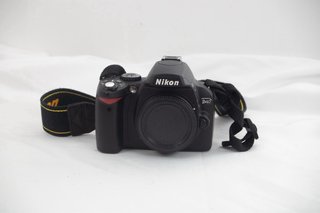 Nikon D40 Kit Cámara Digital 18-55mm
