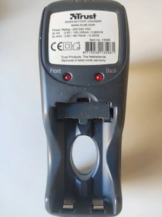 Caricatore per batterie stilo Trust