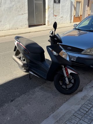 Honda Dylan 125cc Scooter