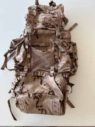 Mochila Altus 110L Camuflaje Desierto