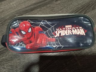 Estuche escolar tela telaraña
