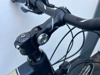 Bicicleta Trekking Kross Trans Solar Urbana