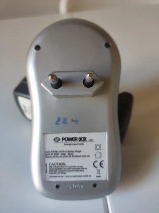 Cargador Pilas AA/AAA SBS