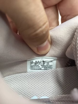 Nike Vomero Premium Talla 40
