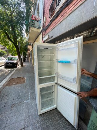Nevera LG , fridge, frigorífico, 185x60 No frost
