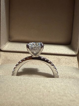 Anello Solitario Moissanite 2 ct Micro Pavé