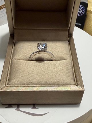 Anello Solitario Moissanite 2 ct Micro Pavé