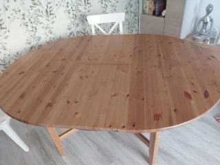 Mesa redonda extensible de madera