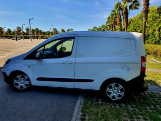 Ford Transit Courier 2015,mejor ver y probar