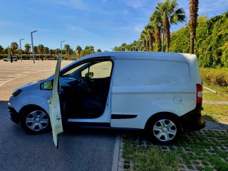Ford Transit Courier 2015,mejor ver y probar