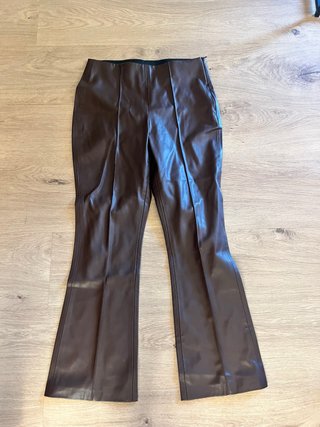 Pantalones efecto piel Zara Talla M