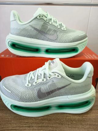 Nike Vomero Premium Talla 38