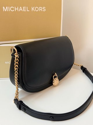 Bolso Michael Kors Negro y Dorado