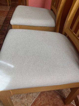 Juego de 6 sillas de madera Roble y tela.