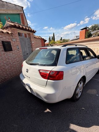 SEAT Exeo 2011