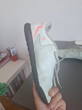 Scarpe da calcio Nike per bambini taglia 36.5
