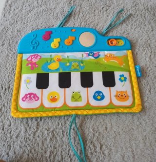 Piano musical infantil Juguettos