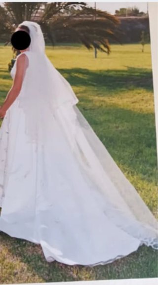 Traje de novia y velo