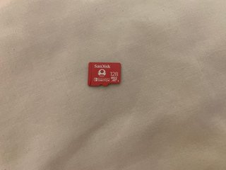 Nintendo Switch + custodia + micro SD 128 GB