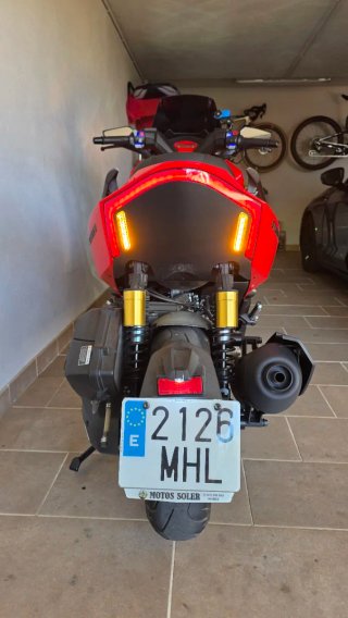 Scooter Wottan Storm R 300 Roja