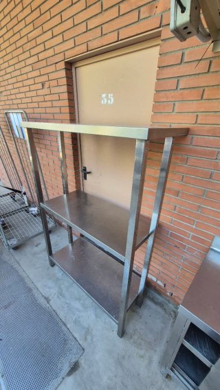 Estantería metálica de 3 baldas