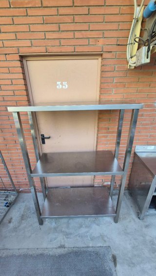 Estantería metálica de 3 baldas
