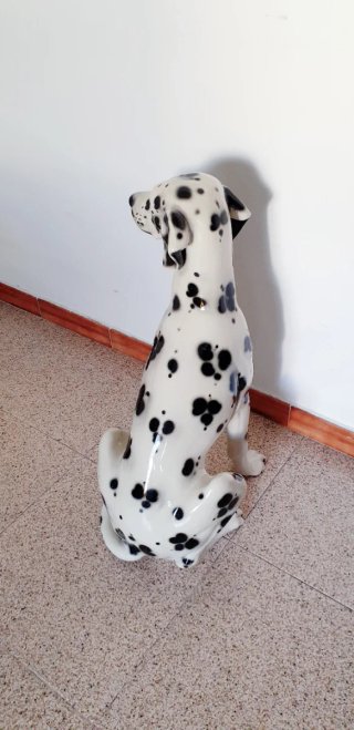 ESCULTURA PERRO DALMATA