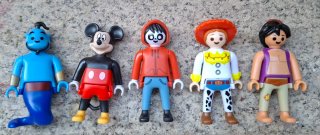Muñecos Disney Kinder
