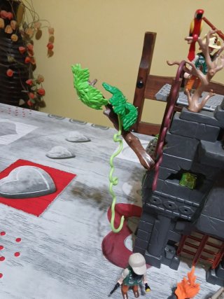 Playmobil Ruinas con Dinosaurio y Figuras