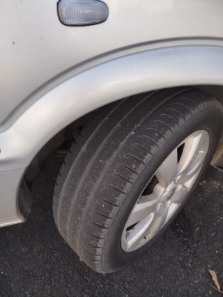 Coche plateado