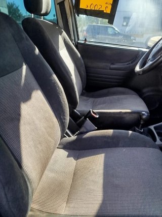 Coche plateado