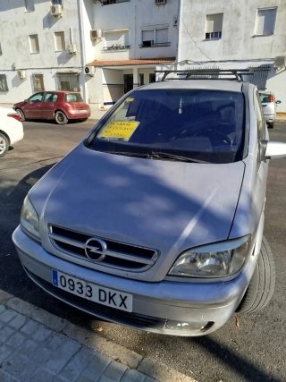 Coche plateado