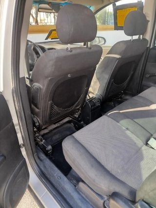 Coche plateado