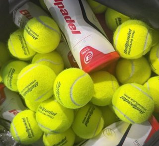 50 Pelotas ( de mi carro ) Bullpadel Premium Pro