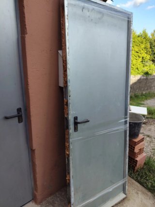 Puerta exterior aluminio