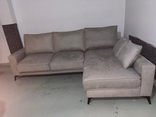 Sofá chaise longue gris