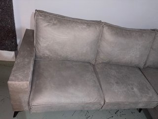 Sofá chaise longue gris